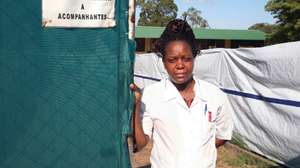 Alice Magaia, Directora  de Saúde da Cidade de Maputo, no Centro de Cólera no Hospital de Mavalane, Maputo, a 10 de Janeiro de 2009. No último mês registaram-se 55 casos de Cólera na Província de Maputo.   Pedro Sá da Bandeira/Lusa