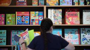 Preparativos para a Feira do Livro do Porto, que arranca na próxima sexta-feira, dia 25 de agosto e termina dia 10 de setembro, com Manuel António Pina como autor homenageado, nos Jardins do Palácio de Cristal, 23 de agosto 2023. (ACOMPANHA TEXTO DE 24 DE AGOSTO DE 2023). ESTELA SILVA/LUSA