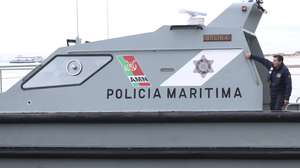 Uma embarcação da Polícia Marítima percorre o Rio Tejo, Lisboa  28 de novembro de 2023. ANTÓNIO COTRIM/LUSA