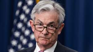 epaselect epa09926876 Federal Reserve Board Chairman Jerome Powell holds a news conference after the Fed agreed to raise interest rates by half a percentage point at the William McChesney Martin Jr. Building  in Washington, DC, USA, 04 May 2022. It is the biggest interest rate hike in 20 years.  EPA/JIM LO SCALZO