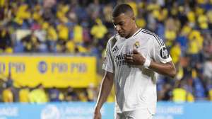 epa11572349 Real Madrid&#039;s French striker Kylian Mbappe reacts during the Spanish LaLiga soccer match between UD Las Palmas and Real Madrid at Gran Canaria stadium in Las Palmas, 29 August 2024.  EPA/Quique Curbelo