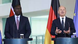 epa11602109 German Chancellor Olaf Scholz (R) and Kenyan President William Ruto (L) arrive for a joint press conference at the Chancellery in Berlin, Germany, 13 September 2024. President Ruto is in Berlin for talks with Chancellor Scholz focusing on bilateral issues, such as migration policy or cooperation in the field of climate and development policy, according to the German Government Press and Information Office.  EPA/CLEMENS BILAN