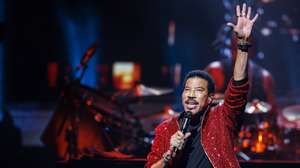 epa10724916 US singer Lionel Richie performs on the Auditorium Stravinski stage during the 57th Montreux Jazz Festival (MJF), in Montreux, Switzerland, 03 July 2023 The festival runs from 30 June to 15 July and features over 400 concerts.  EPA/VALENTIN FLAURAUD   EDITORIAL USE ONLY