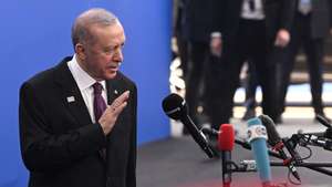 epa11707000 Turkish President Recep Tayyip Erdogan talks to the press upon arrival to the 5th summit of the European Political Community (EPC) in Puskas Arena in Budapest, Hungary, 07 November 2024.  EPA/SZILARD KOSZTICSAK HUNGARY OUT
