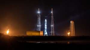 epaselect epa11821576 Blue Origin's New Glenn rocket is docked during preparations for lift-off at Launch Complex 36 on Cape Canaveral Space Force Station, Florida, USA, 13 January 2025. The mission was postponed due to a subsystem issue. According to Blue Origin, New Glenn will launch for the first time from LC-36 as the NG-1 mission that will carry their Blue Ring Pathfinder, which includes a communications array, power systems, and a flight computer affixed to a secondary payload adapter, marking the vehicle's first National Security Space Launch certification flight.  EPA/CRISTOBAL HERRERA-ULASHKEVICH