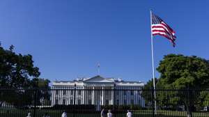 epa12185587 A new flag pole flying the American flag on the North Lawn of the White House in Washington, DC, USA 19 June 2025. US President Donald J. Trump ordered the installation of new flagpoles on the North and South Lawns of the White House.  EPA/SHAWN THEW