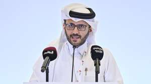 epa12380995 Qatar Foreign Mininstry spokesperson Majed al-Ansari speaks at a press conference after the emergency Arab-Islamic summit to discuss the Israeli attack on Qatar in Doha, Qatar, 15 September 2025.  EPA/NOUSHAD THEKKAYIL