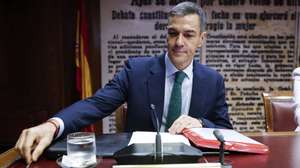 epaselect epa12492570 Spain's Prime Minister Pedro Sanchez is seen moments before the start of the Senate commission of inquiry on the Koldo Case in Madrid, Spain, 30 October 2025. Pedro Sanchez will be appearing before the Senate commission of inquiry on the Koldo case involving the socialist party. Former Minister Jose Luis Abalos, his adviser Koldo Garcia, and the Socialist Party's former Secretary of Organization Santos Cerdan are being investigated in an alleged corruption case within the Socialist Party.  EPA/Chema Moya