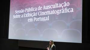 A ministra da Cultura, Juventude e Desporto, Margarida Balseiro Lopes, usa da palavra durante a sessão pública de auscultação sobre a exibição cinematográfica em Portugal, na Cinemateca Portuguesa, em Lisboa, 20 de fevereiro de 2026. JOSÉ SENA GOULÃO/LUSA