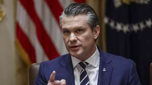 epa12851296 US Secretary of Defense Pete Hegseth delivers remarks during a cabinet meeting hosted by President Trump in the Cabinet Room of the White House in Washington, DC, USA, 26 March 2026.  EPA/WILL OLIVER / POOL