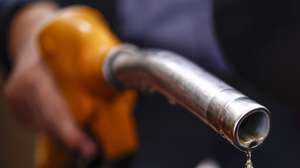 epa12888632 A drop of diesel slips from a fuel nozzle at a petrol station in Romainville, near Paris, France, 14 April 2026. Oil prices have risen above 100 US dollars a barrel again as the US Navy begins a blockade of the Strait of Hormuz following the collapse of ceasefire negotiations between Iran and the United States. Meanwhile, leasing of electric vehicles has surged across Europe amid rising petrol prices linked to the Iran war.  EPA/YOAN VALAT