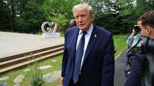 epa13042094 US President Donald Trump arrives to attend a musical interlude before a gala dinner at the G7 summit in Evian-les-Bains, central-eastern France, 16 June 2026. The 52nd G7 Summit takes place in Evian-les-Bains from 15 to 17 June 2026.  EPA/LUDOVIC MARIN / POOL  MAXPPP OUT