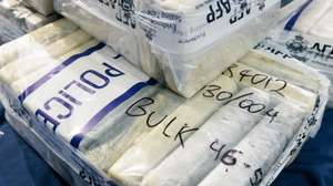 epa10668134 Recently seized cocaine displayed before a press conference at the Australian Federal Police (AFP) office in Perth, Western Australia, Australia, 02 June 2023. A joint operation between the Australian Federal Police, Australian Border Force and the Western Australia Police Force seized more than 800kg of cocaine and arrested three men allegedly connected to the plot.  EPA/RICHARD WAINWRIGHT AUSTRALIA AND NEW ZEALAND OUT