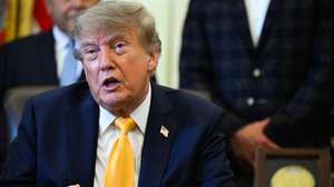 epa13212689 US President Donald Trump makes an announcement on taking action to expand meat-processing options for US farmers and ranchers in the Oval Office at the White House in Washington, DC, USA, 04 September 2026.  EPA/ANNABELLE GORDON / POOL