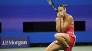 epa10847660 Aryna Sabalenka of Belarus celebrates defeating Madison Keys of the United States in their semifinal round match at the US Open Tennis Championships at the USTA National Tennis Center in Flushing Meadows, New York, USA, 08 September 2023. The US Open runs from 28 August through 10 September.  EPA/CJ GUNTHER