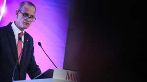 O presidente executivo do Millennium bcp, Miguel Maya, intervém durante uma conferência de imprensa de apresentação dos resultados de 2023, no Taguspark, em Oeiras, 26 de fevereiro de 2024. RODRIGO ANTUNES/LUSA