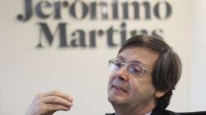 O presidente da Jerónimo Martins, Pedro Soares dos Santos, em declarações durante uma entrevista à agência Lusa, em Lisboa, 07 de março de 2024. O presidente da Jerónimo Martins considera que a distribuição em Portugal vai estar "totalmente focada na restauração" em 10 anos e que o grupo vai crescer no agroalimentar, um "novo braço de negócio". (ACOMPANHA TEXTO DA LUSA DO DIA 17 DE MARÇO DE 2024). MANUEL DE ALMEIDA/LUSA
