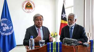 epa11570553 United Nations (UN) Secretary-General Antonio Guterres (L) speaks next to East Timor&#039;s Prime Minister Xanana Gusmao (R) during a press conference after their meeting as part of the 25th anniversary of the referendum for the self-determination of East Timor, at the Government Palace in Dili, East Timor, 29 August 2024. Guterres is in East Timor on a four-day visit coinciding with the 25th anniversary of the UN-supervised referendum that led to the country&#039;s independence on 30 August 1999.  EPA/PAULO NOVAIS