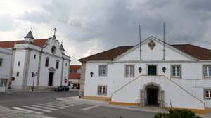 Fachada do edifício da Câmara Municipal de Salvaterra de Magos, 12 de junho de 2021. ANTÓNIO COTRIM/LUSA