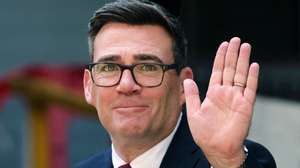 epa13117091 Incoming British Prime Minister Andy Burnham waves as he departs a 'Special Labour Party Conference' after being announed Labour Party leader in London, Britain, 17 July 2026. Burnham will become British Prime Minister 20 July.  EPA/ANDY RAIN