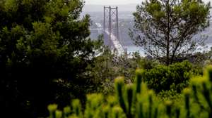 Vista da Ponte 25 de Abril de Monsanto em Lisboa, 08 de novembro de 2021. TIAGO PETINGA/LUSA