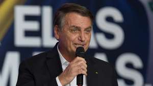 epa10612805 Former Brazilian President Jair Bolsonaro participates in the inauguration ceremony of the new head of the women's division of the Liberal Party (PL) of the state of Sao Paulo, in the Legislative Assembly of the State of Sao Paulo, Brazil, 06 May 2023.  EPA/Isaac Fontana