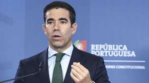 O ministro da Presidência, António Leitão Amaro, durante o briefing do Conselho de Ministros, que decorreu no Campus XXI, em Lisboa, 16 de outubro de 2025. ANTÓNIO COTRIM/LUSA