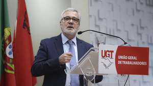 UGT defende que as metas de valorização salarial e de reforço da competitividade “não podem cair”