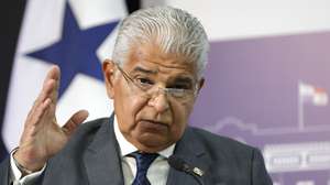 epa11794018 Panamanian President Jose Raul Mulino speaks during a press conference in Panama City, Panama, 26 December 2024. Mulino said that tolls for the interoceanic canal will not be lowered, after the US president-elect complained that they are a 'scam' and threatened to demand the return of the waterway to the US.  EPA/BIENVENIDO VELASCO