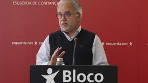 O coordenador do Bloco de Esquerda (BE), José Manuel Pureza, na conferência de imprensa sobre a promulgação da Lei da Nacionalidade, na sede do partido, em Lisboa, 4 de maio de 2026. JOÃO RELVAS/LUSA