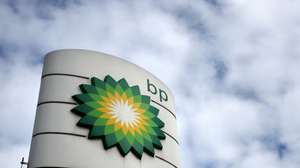 epa10779464 A sign with the logo of BP (British Petroleum) is seen at a BP petrol station in London, Britain, 01 August 2023. The company&#039;s profits have fallen by two thirds despite reporting over 2 billion GBP for second quarter earnings.  EPA/ANDY RAIN