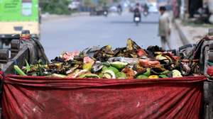 epa12413963 Discarded vegetables and fruit lie piled on a donkey cart at a wholesale market in Karachi, Pakistan, 29 September 2025. The International Day of Awareness of Food Loss and Waste is marked on 29 September, highlighting the urgent need to curb food waste to strengthen food security, nutrition, and sustainability. The UN-backed observance stresses that food loss across supply chains and waste at the consumer level threaten global food security, economies, and the environment, calling for coordinated action worldwide and locally to maximize the use of what is produced.  EPA/REHAN KHAN