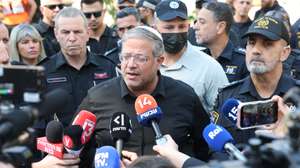 epa12786578 Israeli Minister of National Security Itamar Ben Gvir (C) speaks to reporters as he visits the site of an Iranian missle strike in Tel Aviv, Israel, 01 March 2026. The Israeli military reported on 28 February it detected missiles launched from Iran following earlier Israeli and US strikes on Iran. Sirens were activated across several parts of the country in response.  EPA/ABIR SULTAN
