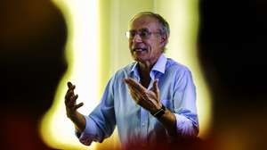 Francisco Louçã, ex coordenador doo Bloco de Esquerda (BE), esta tarde na sessão "Seis imagens que levam da utopia à distopia" durante o Fórum Socialismo na Escola Superior de Educação de Viseu, 09 de setembro de 2023. NUNO ANDRÉ FERREIRA/LUSA