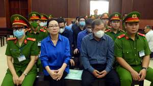 epaselect epa11754036 Vietnamese property tycoon Truong My Lan (2-L) attends her trial at the People's High Court of Ho Chi Minh City, Vietnam, 03 December 2024. The Vietnamese court upheld a death sentence for property tycoon Lan after rejecting her appeal against a conviction for embezzlement and bribery, according to state media on 03 December.  EPA/STRINGER