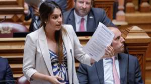 A deputada do Chega (CH), Rita Matias, intervém durante o debate sectorial com a ministra do Ambiente e Energia, Maria da Graça Carvalho (ausente da foto), na Assembleia da República, em Lisboa, 24 de abril de 2026. ANTÓNIO PEDRO SANTOS/LUSA
