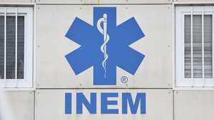 Simbolo do Instituto Nacional de Emergência Médica (INEM), na Amadora, 14 de janeiro de 2026. ANTÓNIO COTRIM/LUSA