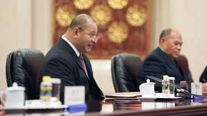 epa06571836 King Tupou VI (L) of Tonga meets with Chinese Premier Li Keqiang (not pictured) at The Great Hall Of The People in Beijing, China, 01 March 2018. At the invitation of Chinese President Xi Jinping, King Toupu VI of the Tonga will pay a state visit to China from 28 Feburary to 08 March.  EPA/LINTAO ZHANG / POOL
