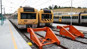 Na estação da CP de Coimbra-B não circulam comboios e as bilheteiras estão encerradas devido à greve dos trabalhadores da CP convocada pelo Sindicato Ferroviário da Revisão Comercial Itinerante (SFRCI), em Coimbra, 8 de maio de 2025. PAULO NOVAIS/LUS