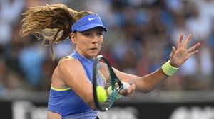 epa12663297 Katie Boulter of Britain in action during her Women’s Singles first round match against Belinda Bencic of Switzerland at the Australian Open tennnis tournament in Melbourne, Australia, 20 January 2026.  EPA/LUKAS COCH  AUSTRALIA AND NEW ZEALAND OUT