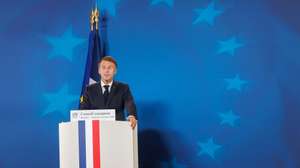 epaselect epa13309663 French President Emmanuel Macron speaks during a press conference on the second day of a European Council summit in Brussels, Belgium, 16 October 2026. EU leaders met with Ukrainian President Zelensky as they focus on continued support for Ukraine, European defence and security, Russia-linked hybrid threats, migration and the situation in the Middle East.  EPA/OLIVIER MATTHYS