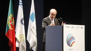 O secretário-geral da Organização dos Estados Ibero-americanos para a Educação, Mariano Jabonero, intervém no VIII Congresso Ibero-Americano de Cultura, no Centro Cultural de Belém, em Lisboa, 15 de novembro de 2023. O congresso decorre sob o lema de “Cultura, Cidadania e Cooperação”, pela primeira vez em Portugal, e contará com a participação de especialistas de 22 países e 5 eixos de trabalho - Cidadania Cultural Ibero-americana, Sustentabilidade, Territórios, Inovação e Cooperação. ANTÓNIO PEDRO SANTOS/LUSA