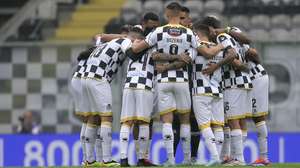 O jogador do Boavista momentos antes do jogo da Primeira Liga de Futebol entre o Boavista e o Estoril Praia, realizado no Estádio do Bessa, no Porto, 31 de agosto de 2024. MANUEL FERNANDO ARAÚJO/LUSA