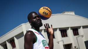 O jogador e atual campeão da NBA pelos Boston Celtics Neemias Queta, durante um evento em Lisboa, 01 de agosto de 2024. RODRIGO ANTUNES/LUSA