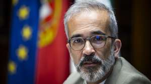 O ministro dos Negócios Estrangeiros, Paulo Rangel, durante a sua audição na Comissão de Negócios Estrangeiros e Comunidades Portuguesas, sobre as divergências relativas à utilização da Base das Lajes, na Assembleia da República, em Lisboa, 17 de junho de 2026. JOSÉ SENA GOULÃO/LUSA