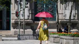 Temperaturas elevadas devido à onda de calor, Braga, 1 de julho de 2026. Segundo a informação do Instituto Português do Mar e da Atmosfera (IPMA), prevê-se para os próximos dias um agravamento das condições meteorológicas associadas ao tempo quente e seco, com um aumento da temperatura máxima, com valores a acima dos 40 graus Celsius, em várias regiões do território. HUGO DELGADO/LUSA