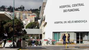 Fachada do Hospital Nélio Mendonça, que hoje recebeu a visita do presidente do Governo Regional da Madeira, para ver a nova unidade de internamento covid-19 da instituição hospitalar, no Funchal, 28 de janeiro de 2021. HOMEM DE GOUVEIA/LUSA
