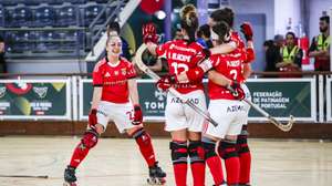Jogadoras do Benfica festejam o golo contra o Stuart Hoquei Clube de Massamá no jogo da final da Taça de Portugal de hóquei em patins feminino disputado no Pavilhão Municipal Patrícia Sampaio, 26 abril 2026 em Tomar. PEDRO CASTANHEIRA E CUNHA/LUSA
