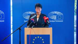 epa10286201 German MEP of the European People's Party (EPP), head of the delegation of the European Parliament's Committee on Culture and Education, Sabine Verheyen speaks during a press conference at the office of the European Parliament in Budapest, Hungary, 04 November 2022. The delegation of the European Parliament's Committee on Culture and Education (CULT) paid a visit to the National Media and Communications Authority (NMHH) and held talks with its president Andras Koltay.  EPA/ZOLTAN BALOGH HUNGARY OUT