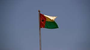 Bandeira da Guiné-Bissau, em Bissau, na Guiné-Bissau, 16 de maio de 2021. JOSÉ SENA GOULÃO/LUSA